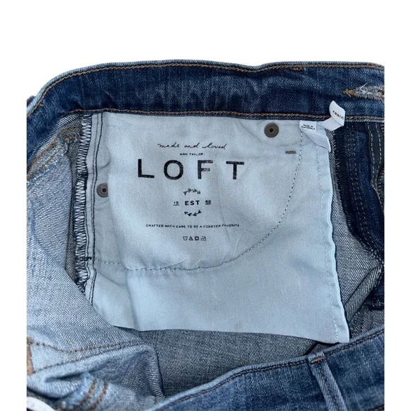 Ann Taylor Loft Women’s Dark Wash Denim Relaxed Fit Skinny Jean Size 26/2 - Picture 12 of 12